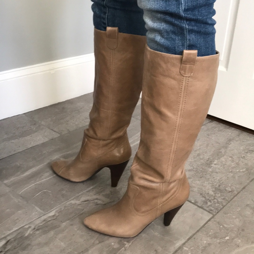 Jessica Simpson Harley pull on leather boot tan 9